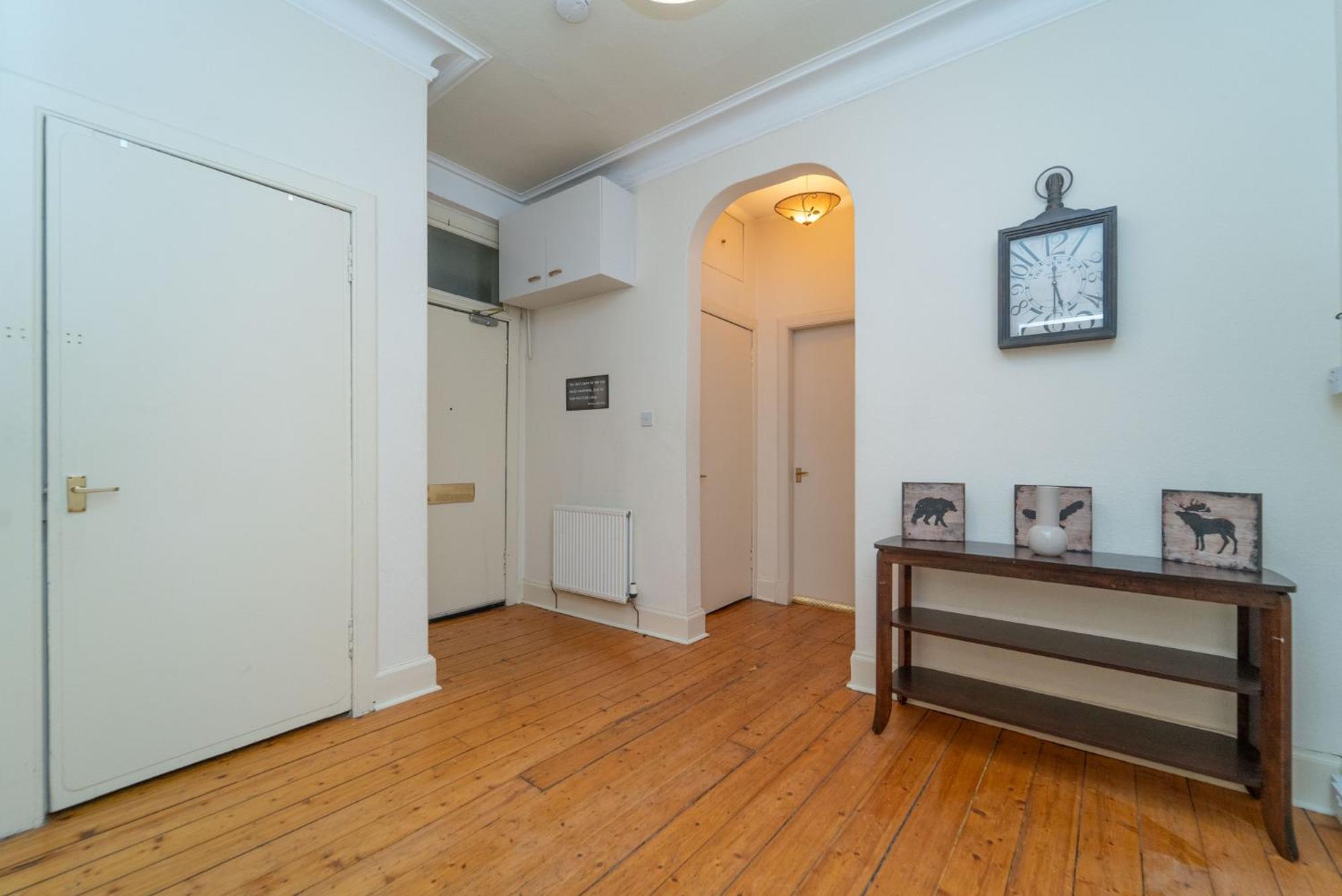 Large City Corner Apartment EDI Buitenkant foto